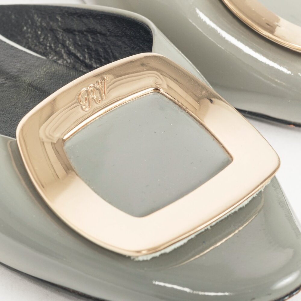 Roger Vivier Chips Grey Patent Leather Buckle Scrunch Flats - Picture 8 of 10